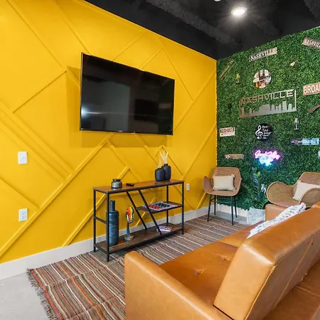 Cozy Urban Escape *