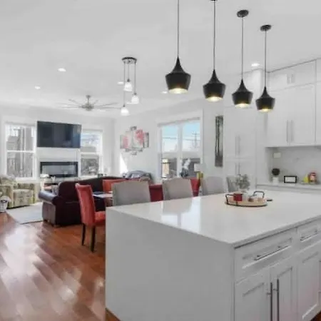 Holiday home Downtown Luxury, Sleeps 6 At Downtown