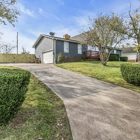 Holiday home 8 Beds! Spacious Abode Ideal For Larger Groups! Nashville