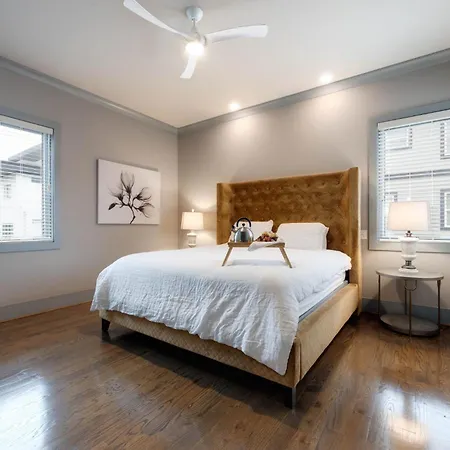 Holiday home Gns Essentials - - 1011 Southside Ct - Main House *
