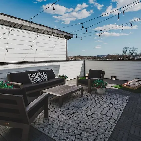 Four Bedroom In Oceola Ave Apartment