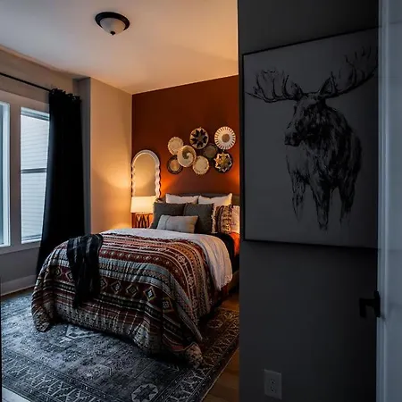 Four Bedroom In Oceola Avenue Apartment