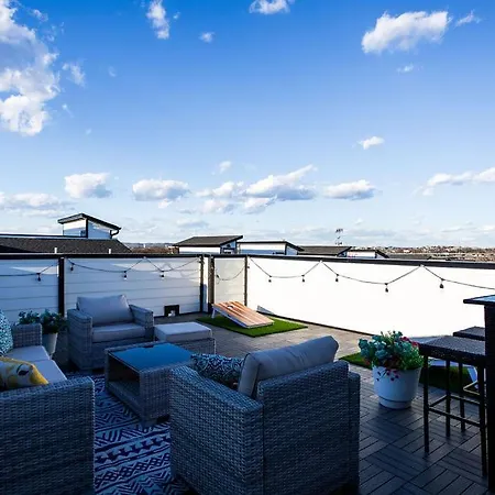 Four Bedroom In Oceola Avenue Apartment