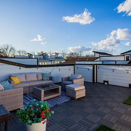 Apartment Four Bedroom In Oceola Avenue