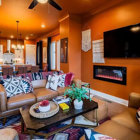 Apartment Four Bedroom In Oceola Avenue