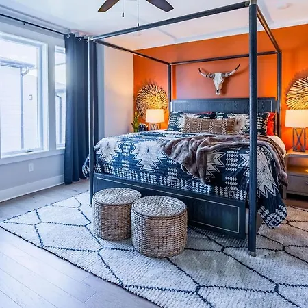 Four Bedroom In Oceola Avenue