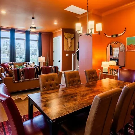 Four Bedroom In Oceola Avenue *