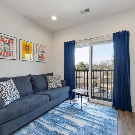 Apartment Modern With King Bed - Close To Downtown, Opry, Broadway Nashville
