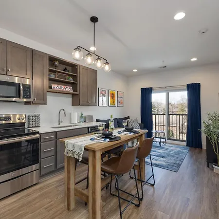 Modern With King Bed - Close To Downtown, Opry, Broadway *