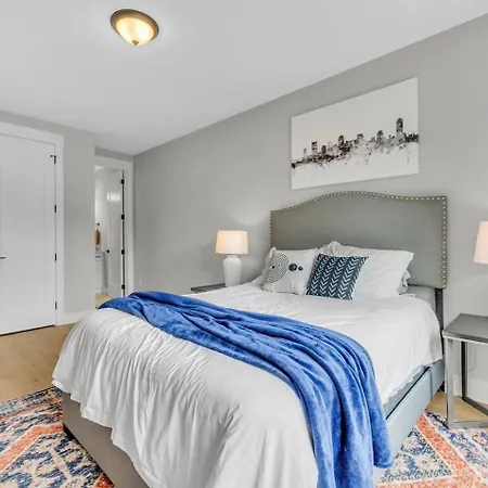 Four Bedroom In Oceola Ave *