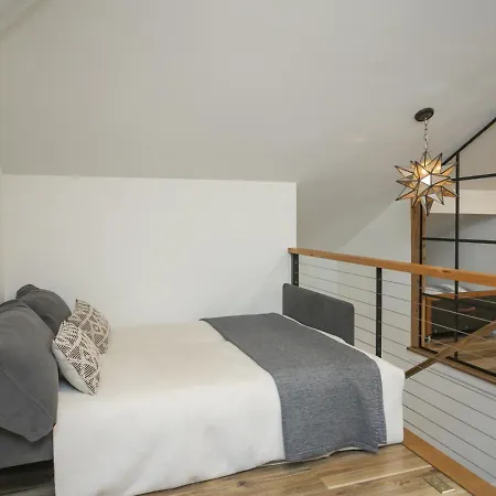 The Groove Chic Loft In Music *