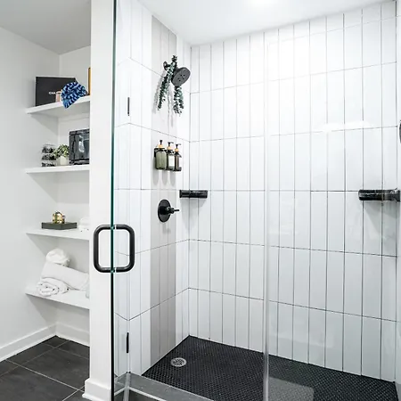 Luxe 2 Bed 2 Bath * Nashville