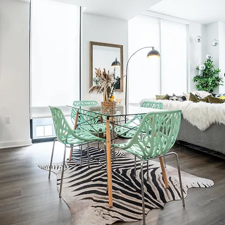 Apartment Luxe 2 Bed 2 Bath *
