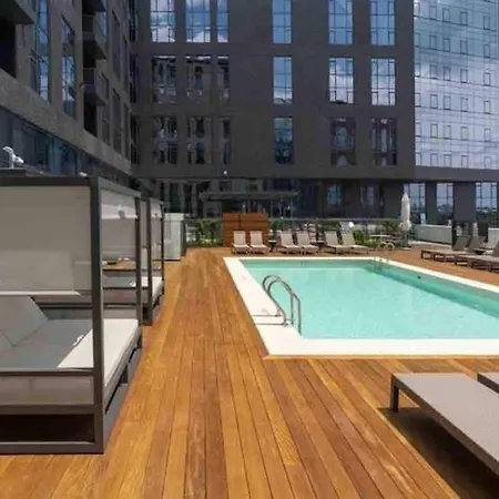 Apartment Luxe 2 Bed 2 Bath