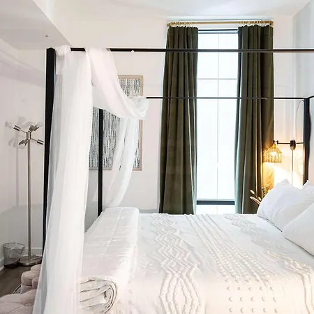 2-bed 2-bath Luxury Retreat Apartment Nashville