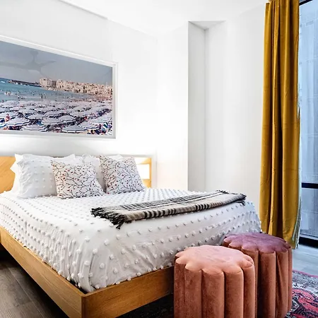 2-bed 2-bath Luxury Retreat