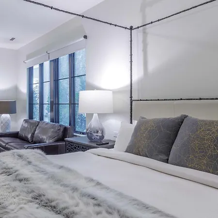 Holiday home 121 Floor 1 2 By Avantstay Sleeps 34 10 Units In *