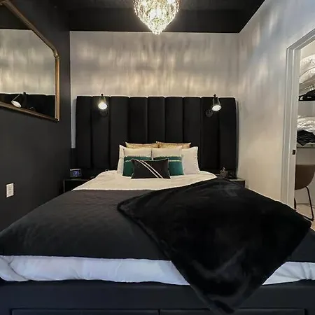 Apartment Unique Executive & Workspace Nashville