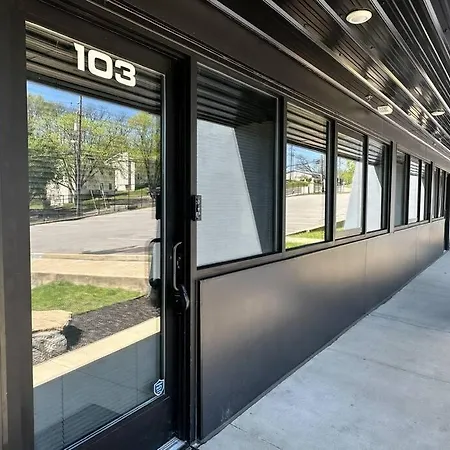 Apartment Unique Executive & Workspace Nashville