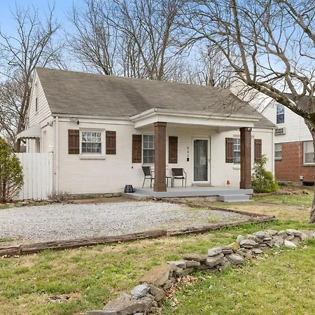 Holiday home The Woods Cozy 3br Near Downtown Nashville