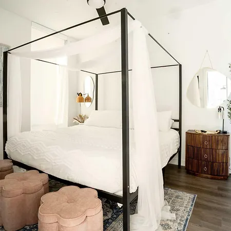 Apartment Cental Luxe 2 Bed 2 Bath