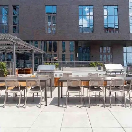 Apartment Cental Luxe 2 Bed 2 Bath