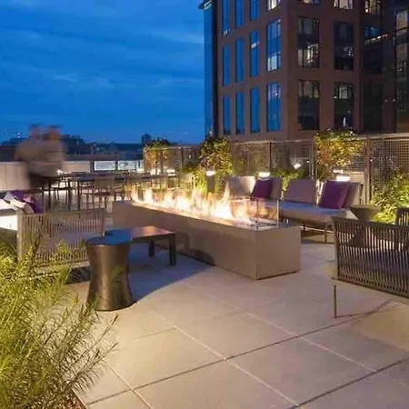 Cental Luxe 2 Bed 2 Bath Nashville