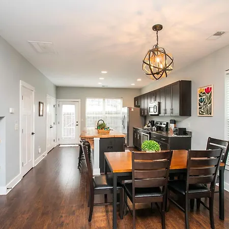 Holiday home Relaxing 2 Bd 2 5 Ba Base Nashville
