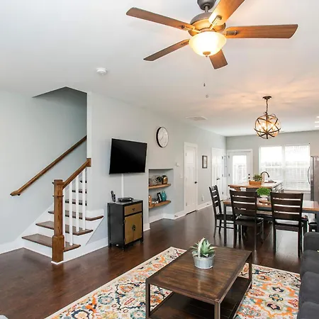 Holiday home Relaxing 2 Bd 2 5 Ba Base Nashville