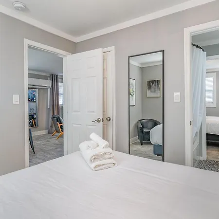 Pearlescence - Private Patios - 4 Mins To Broadway Holiday home Nashville