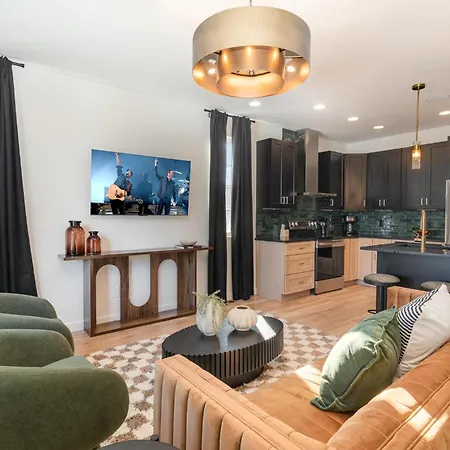 Encore Echo-2 Units-mins To Ted Rhodes Golf Club * Nashville