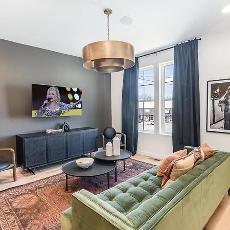 Holiday home Twin Tempos - Rooftop Decks - Hot Tub - Fire Pit Nashville