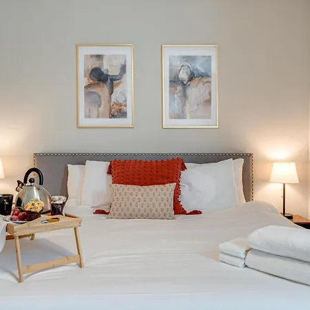 Holiday home Melrose Fusion - 6 Units - Minutes To Broadway