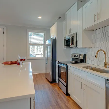 Holiday home Melrose Fusion - 6 Units - Minutes To Broadway