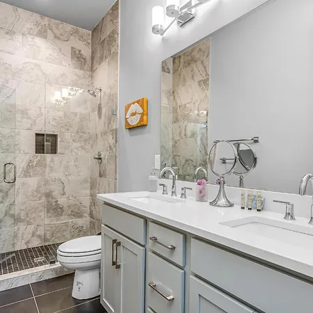 Nest - Rooftop Patio - Mins To Broadway Holiday home Nashville