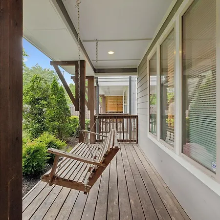 Apartment Spacious Retreat Mins To Broadway & East