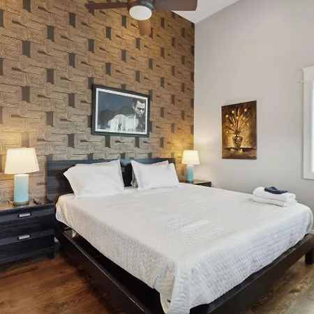 Spacious Retreat Mins To Broadway & East *