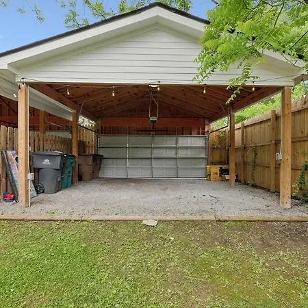 Spacious Retreat Mins To Broadway & East *