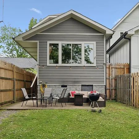 Spacious Retreat Mins To Broadway & East *
