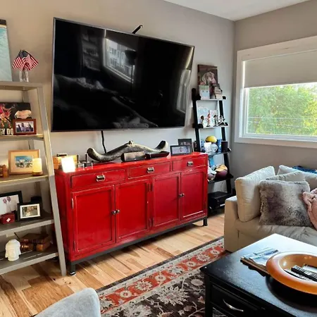Beautiful Home In The Heart Of Nashville * Nashville
