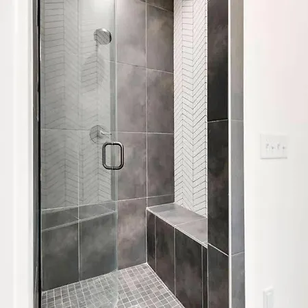 Dazzling Nashville Home - Minutes To - Broadway 4Br 4Ba Holiday home Nashville