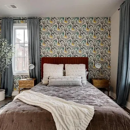 Dazzling Nashville Home - Minutes To - Broadway 4Br 4Ba Nashville