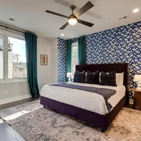 Dazzling Nashville Home - Minutes To - Broadway 4Br 4Ba Holiday home
