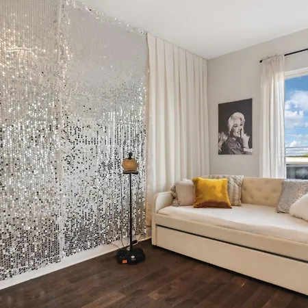 Country Music Themed Goodrich Ave By Skyrun * Nashville