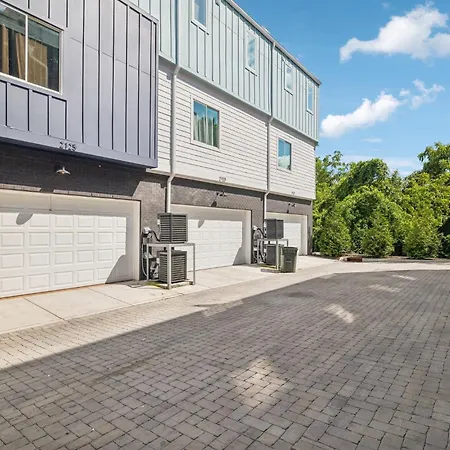 Country Music Themed Goodrich Ave By Skyrun Holiday home *
