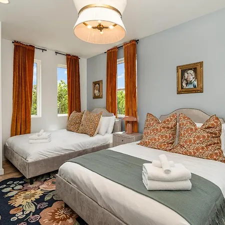 Holiday home Half Notes - Hot Tub & Grill - Mins To Broadway