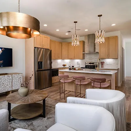 Half Notes - Hot Tub & Grill - Mins To Broadway Holiday home Nashville