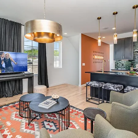 Holiday home Rodeo-rooftop Patio-skyline Views-near Broadway