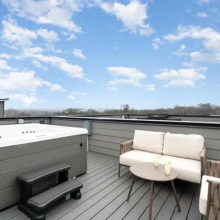 Huckleberry Outlaw-2 Units-hot Tub-near Broadway * Nashville