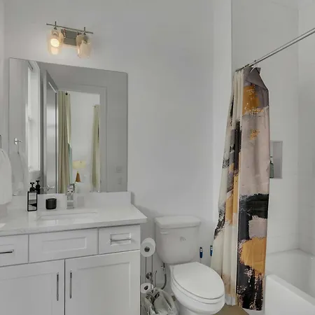 3 Lux Homes Huge Rooftop 2mi To Broadway Sleeps 36 Holiday home Nashville